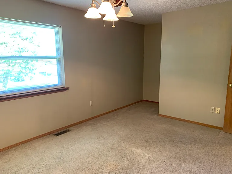 460 N Garrett St #A — Photo 13
