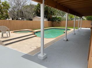 12261 SW 185th St, Miami, FL 33177