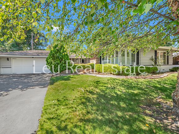 4th image of 6640 S Land Park Dr