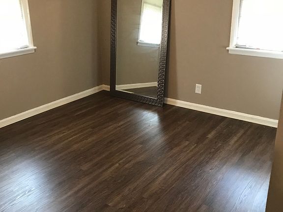 3rd image of 2021 Teresa St