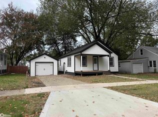 419 N 2nd St, Oskaloosa, IA 52577