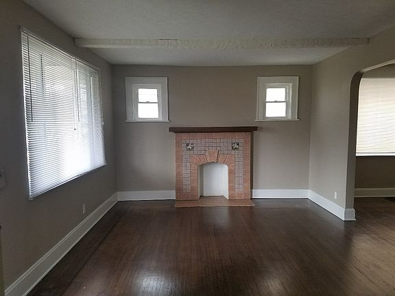 2nd image of 4964 Cleves Warsaw Pike