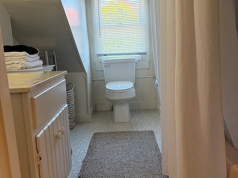 1012 Prince St #5 — Photo 6