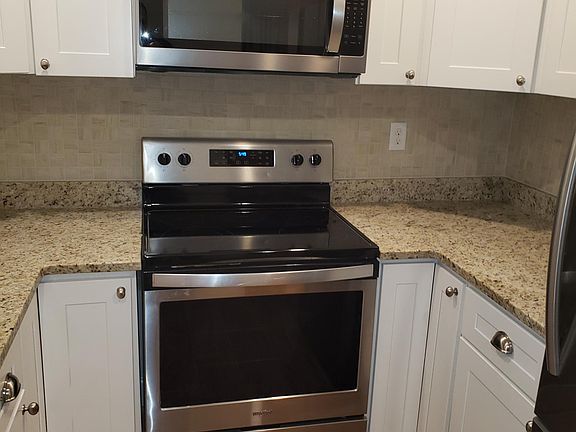 5th image of 728 Beverage Hill Ave APT 31