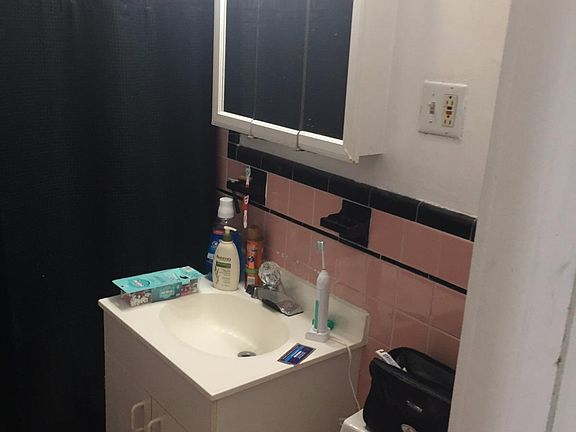 5th image of 470 Beacon St APT 8