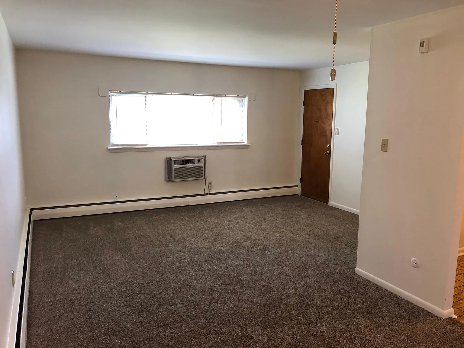 2 bed, 825 sqft, $1,795 — Photo 4