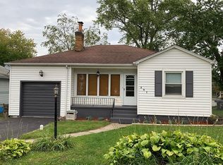 351 W Lakeview Dr, Lowell, IN 46356