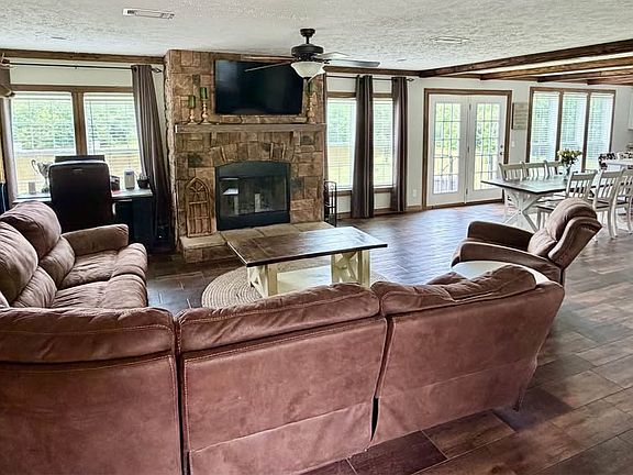 5th image of 4376 Lee Road 391