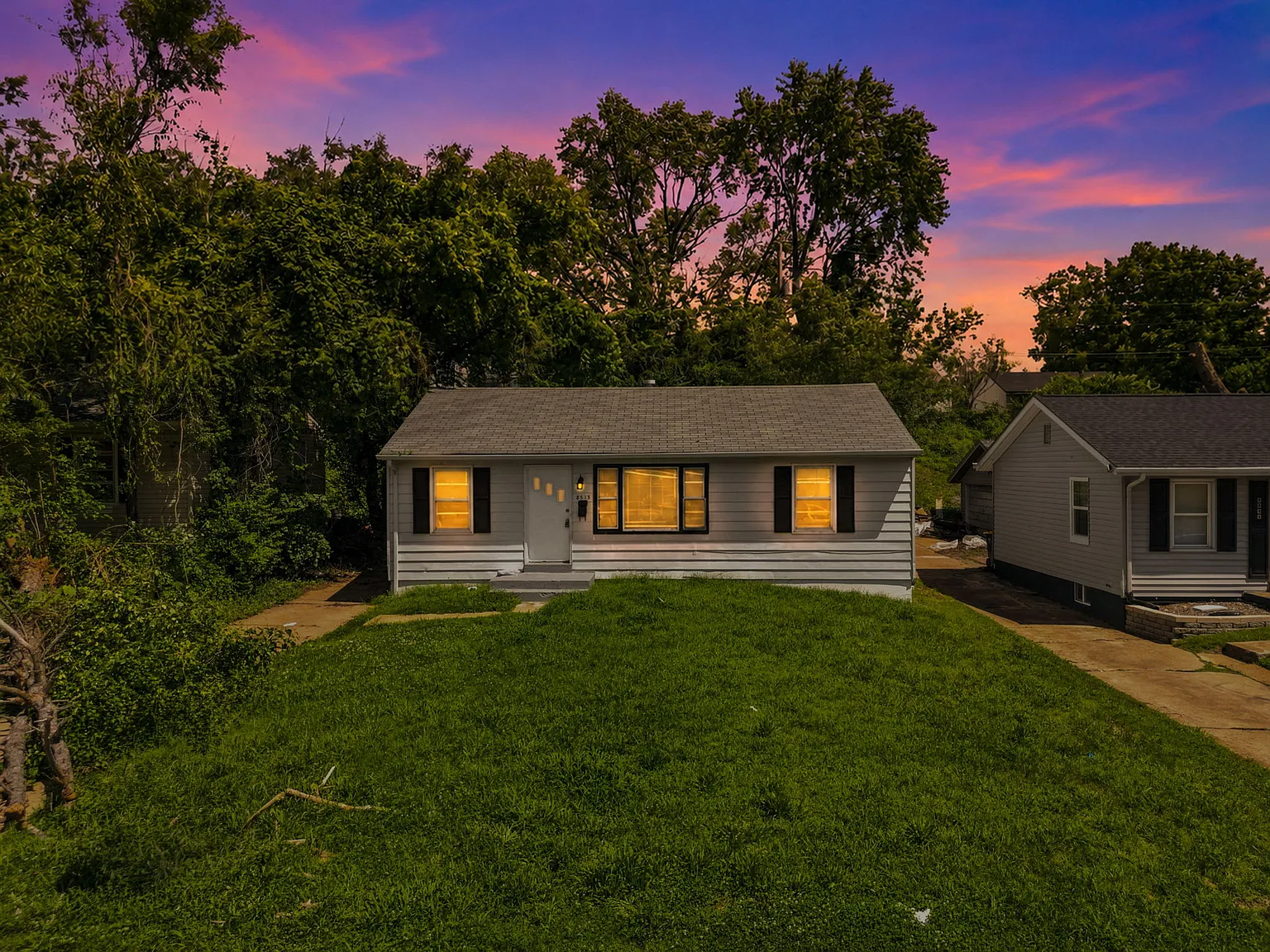 3 bed, 864 sqft, $1,499 — Photo 3