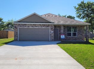 12348 Green Ridge Dr, Willis, TX 77318