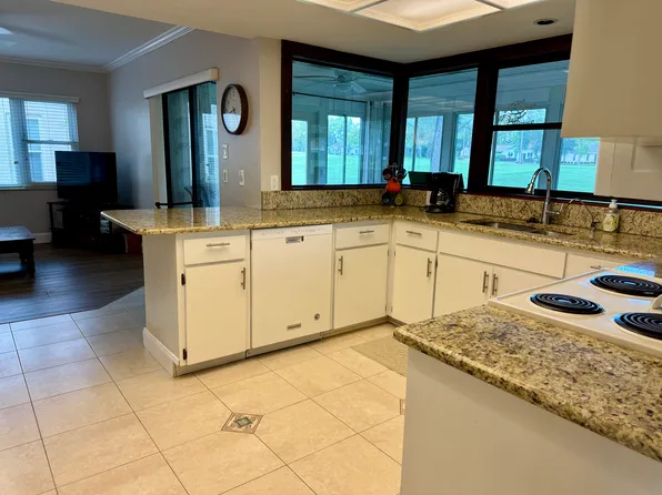 2298 Augusta Dr, Spring Hill, FL 34606