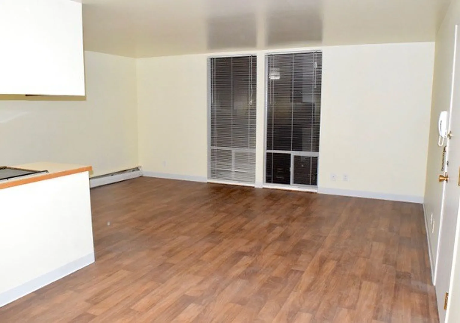 Mercer Heights Apartments — Photo 2