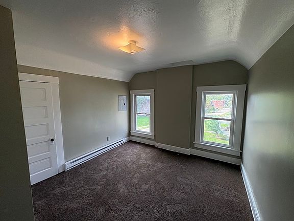 5th image of 825 14th St NW