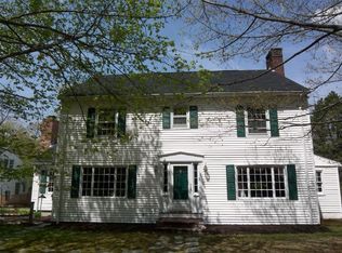 4 Middle Rd, Cumberland, ME 04021