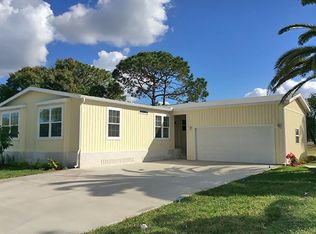 908 Via La Paz, N Fort Myers, FL 33903