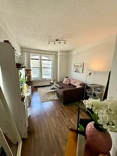 430 Maclaren St — Photo 4