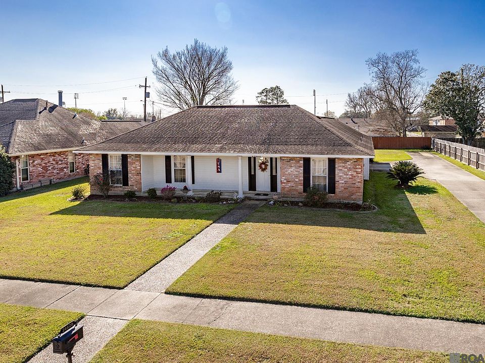 1st image of 24620 Edmund Dr