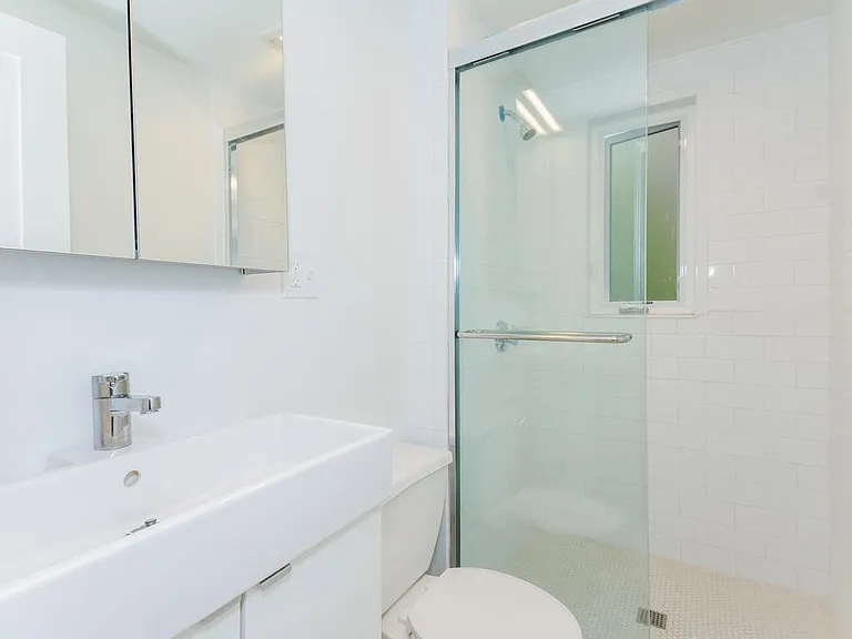 3 Everett St #2 — Photo 10