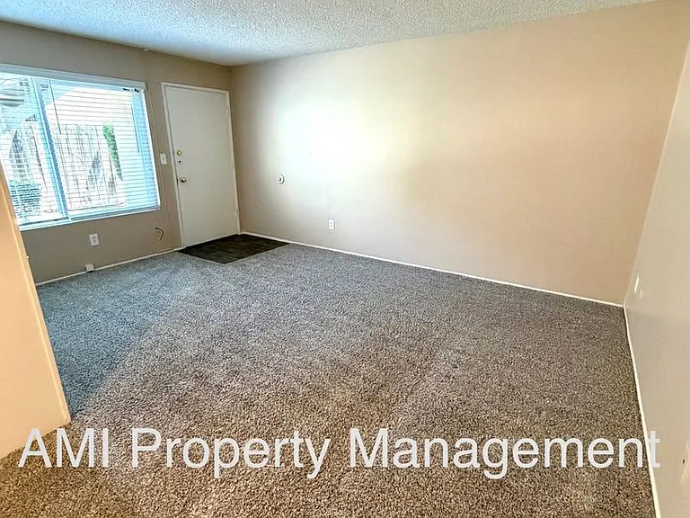 4547 Utah St #4 — Photo 5