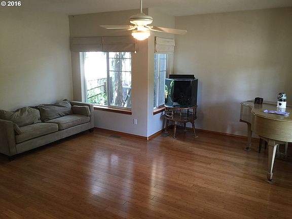 4th image of 5733 SE Shadowbrook Pl