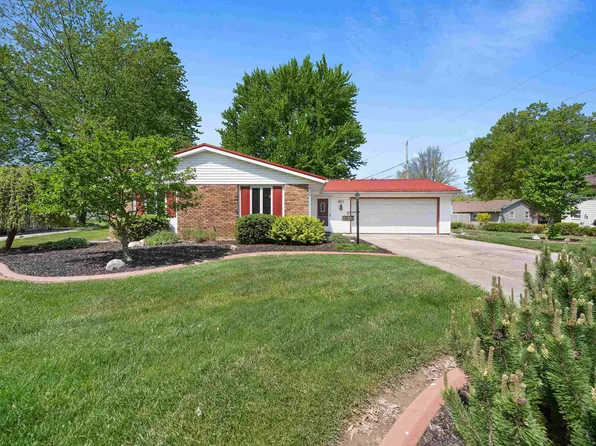 4013 Oakhurst Dr, Fort Wayne, IN 46815