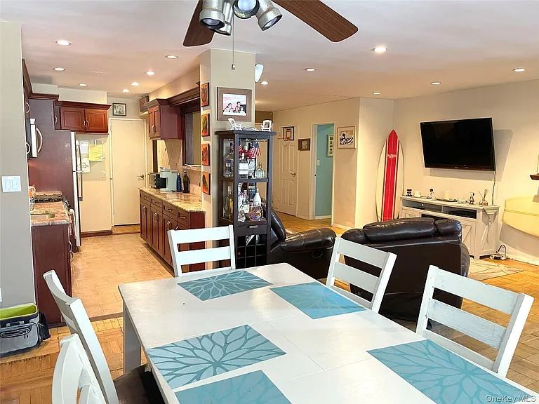750 Shore Rd #10 — Photo 6