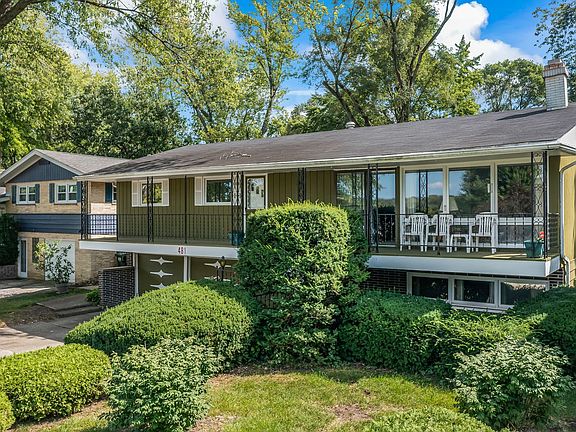 4th image of 481 Lomond Dr