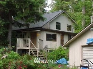 51 N Beacon Pl, Lilliwaup, WA 98555