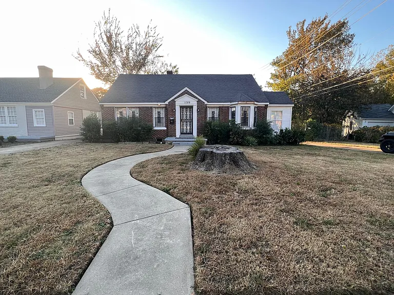 1089 N Belvedere Blvd — Photo 10