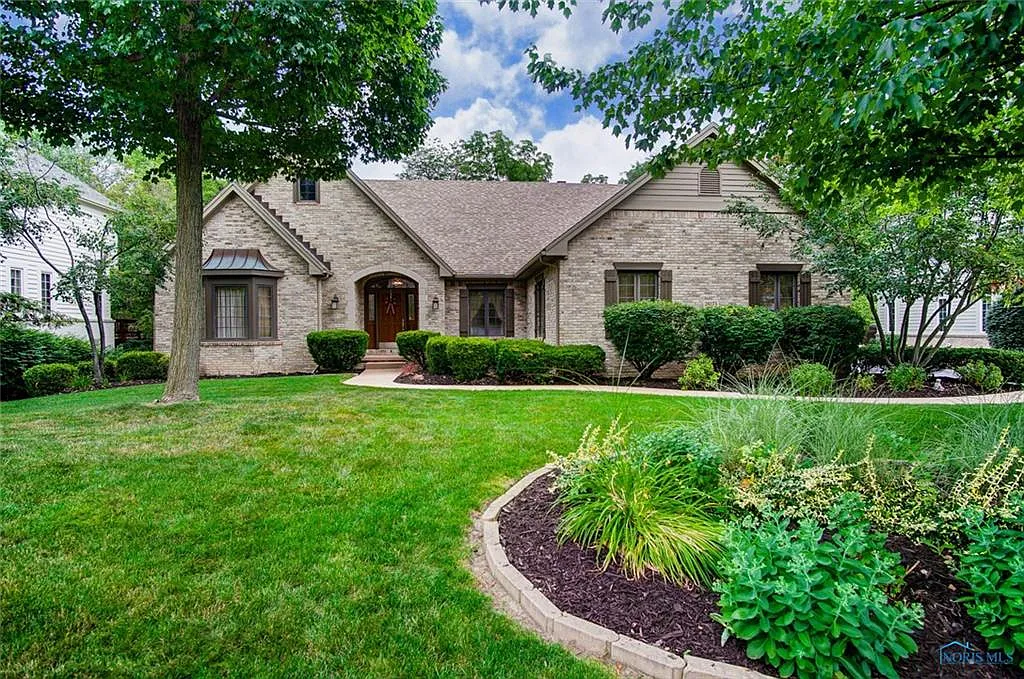 26173 Edinborough Cir photo 1