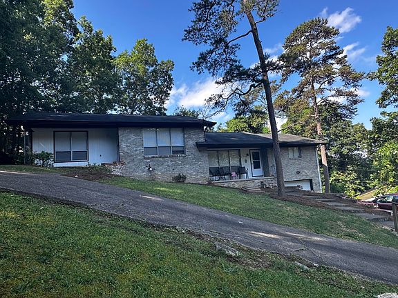 3rd image of 7180 Holland Ln
