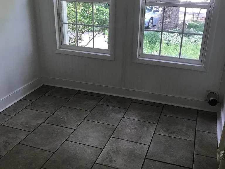 238 S Cliffdale Dr — Photo 10