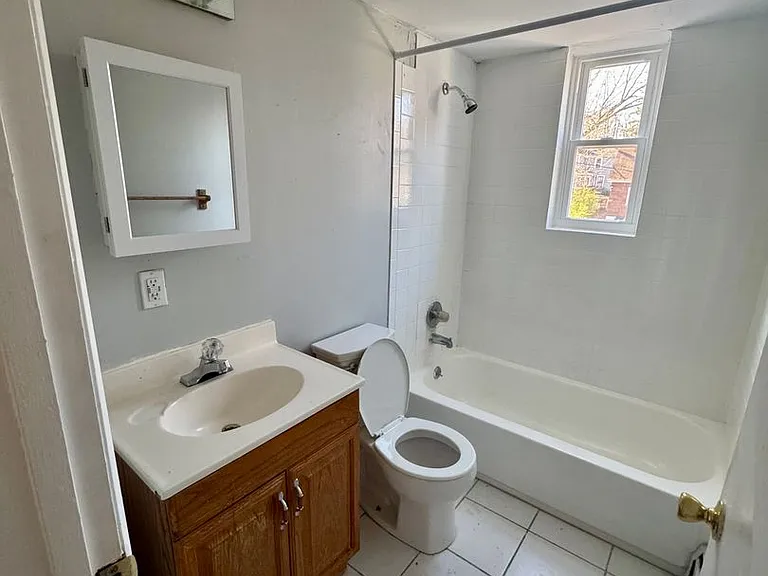 7419 Werner Ave — Photo 4