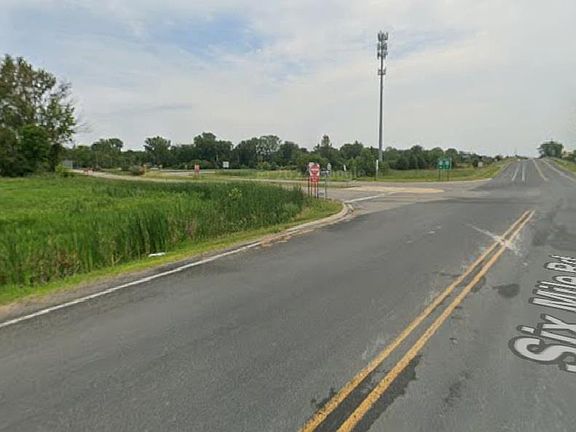 3rd image of 6 Mile Rd