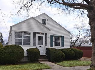 25 Hillview Ave, Providence, RI 02908