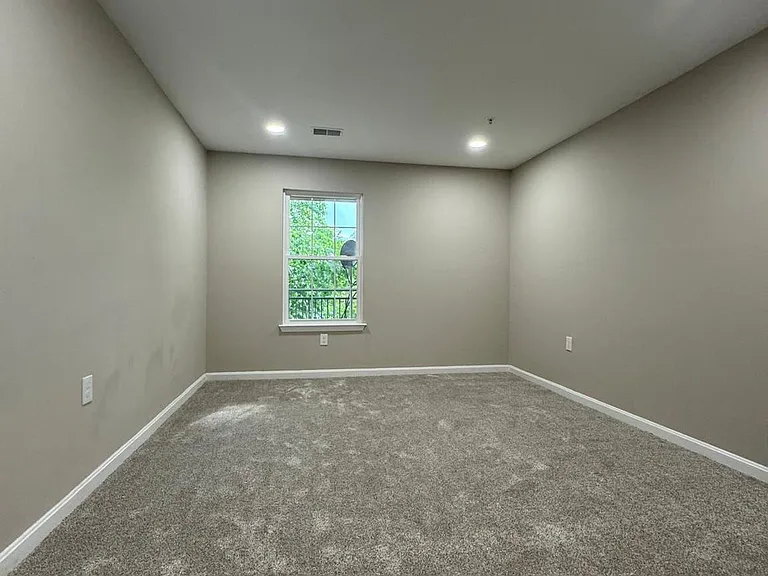 15609 Everglade Ln #203 — Photo 9