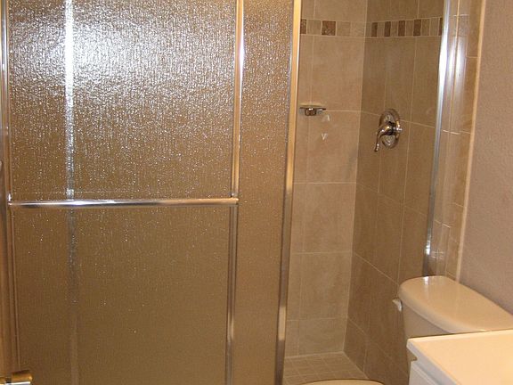 3rd image of 4530 SW 54th St APT 201-D