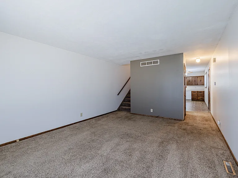 4141 S 51st St — Photo 2