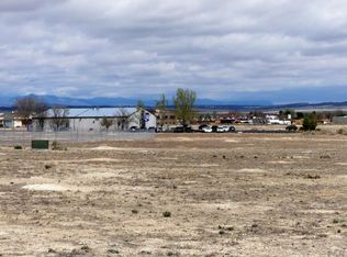 11 W Palmer Lake Dr, Pueblo, CO 81007