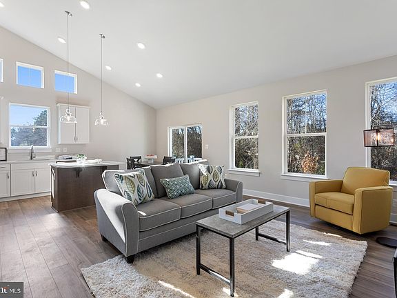 4th image of Wetherby Circle Aloha