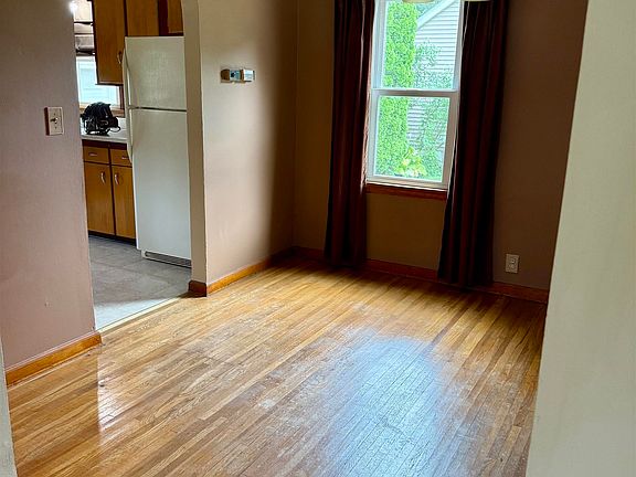 5th image of 420 N Palm St
