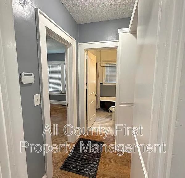 980 Woodland Ave SE — Photo 13