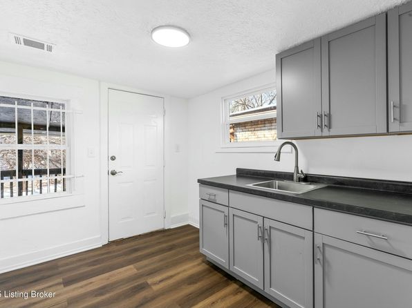 louisville-kentucky-73664618 picture