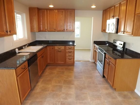 4th image of 6407 112th St E