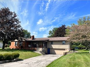 1859 Allen Dr, Salem, OH 44460