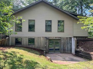 N4624 Blue Heron Ln, New London, WI 54961