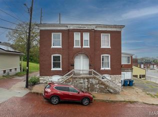 307 Spring St, Alton, IL 62002