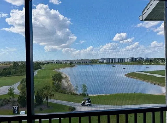 2 bed, 2.0 bath, 1149 sqft, $6,500 — Photo 2