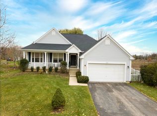 523 Normandy Ln, Pt Barrington, IL 60010