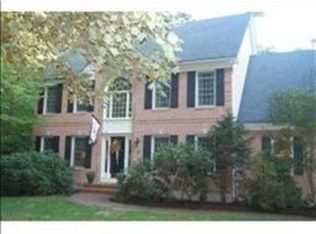 15 Lancaster Ln, Bedford, NH 03110